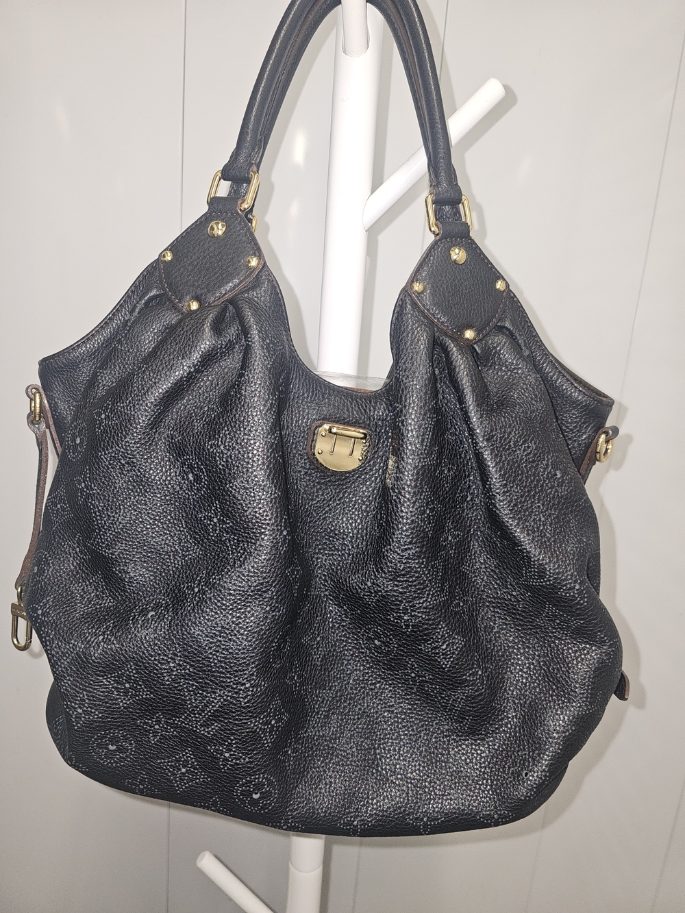 LV Black Leather Mahina XL Boho Shoulder Bag with Gold